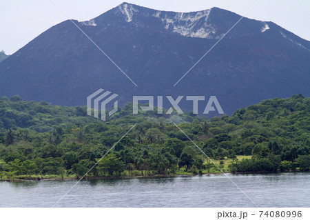 ラバウルのタブルブル火山の写真素材