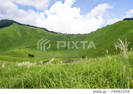 夏の曽爾高原(奈良県) 夏の曽爾高原(奈良県) 74092356