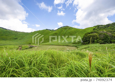 夏の曽爾高原（奈良県） 74092374