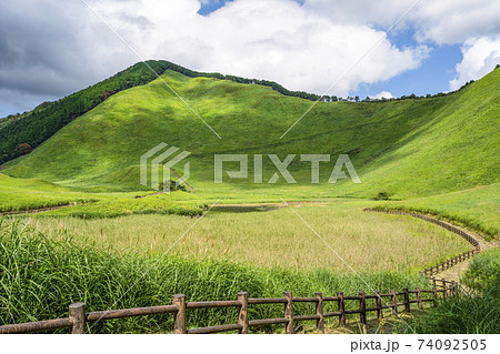 夏の曽爾高原(奈良県) 夏の曽爾高原(奈良県) 74092505