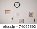 リビングの壁 74092692