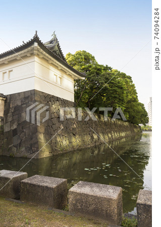 大手門 江戸城 門 皇居東御苑 旧江戸城 二の丸 三の丸 大手門 江戸城 門 皇居東御苑 旧江戸城 二の丸 三の丸 74094284