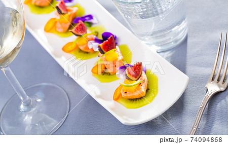 Marinated salmon canapes 74094868