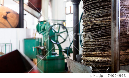 Olive oil press machine Olive oil press machine 74094948