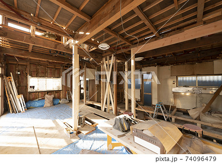 戸建て住宅　スケルトンリフォーム　 74096479