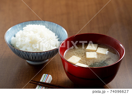 味噌汁 ご飯 ごはんと味噌汁 味噌汁 ご飯 ごはんと味噌汁 74096627
