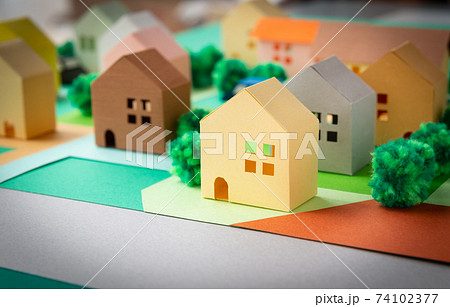 不動産色々 建築物と公道 袋地や変形地 接道義務 不動産色々 建築物と公道 袋地や変形地 接道義務 74102377