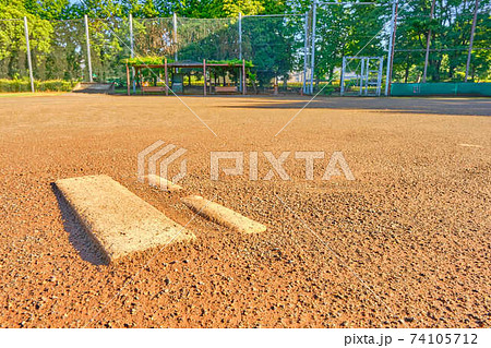 朝の栃木県宇都宮市清原南公園野球場 朝の栃木県宇都宮市清原南公園野球場 74105712