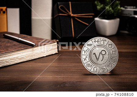 星座　占い　やぎ座 74108810