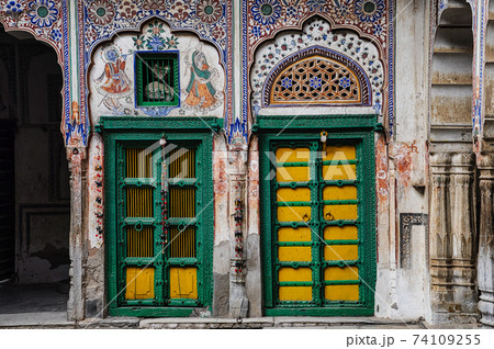 Haveli in Nawalgarh, Rajasthan in North India. Haveli in Nawalgarh, Rajasthan in North India. 74109255