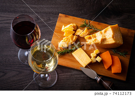 ワインとチーズ ワインとチーズ 74112173