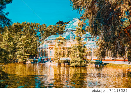Crystal Palace (Palacio de Cristal) in Buen Park del Retiro (Par 74113525