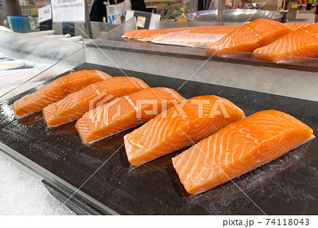 Tesco Lotus,THAILAND- February 3, 2021 : variety of fresh meat/ Fresh fish and seafood are arranged in proportion and orderly on the loot, Fresh food products in famous department stores. Tesco Lotus,THAILAND- February 3, 2021 : variety of fresh meat/ Fresh fish and seafood are arranged in proportion and orderly on the loot, Fresh food products in famous department stores. 74118043