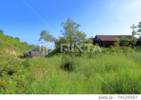磐梯山の登山道の風景 ( 中ノ湯跡 ) 磐梯山の登山道の風景 ( 中ノ湯跡 ) 74120567
