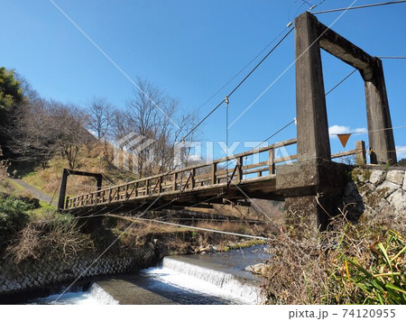 船原川に架かる吊り橋 船原川に架かる吊り橋 74120955