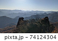 秋晴れの西上州の山々 74124304