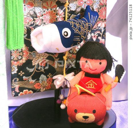 金太郎と鯉のぼり人形 74125118