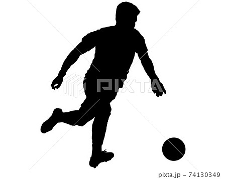 ドリブルをするサッカー選手のシルエット 2のイラスト素材
