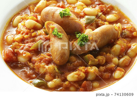 白インゲン豆とソーセージのトマト煮10 白インゲン豆とソーセージのトマト煮10 74130609