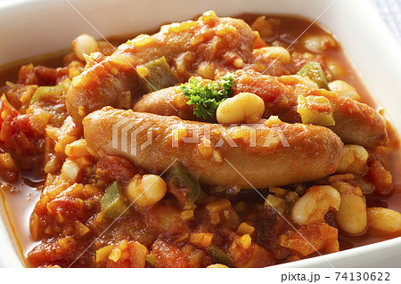 白インゲン豆とソーセージのトマト煮22 白インゲン豆とソーセージのトマト煮22 74130622