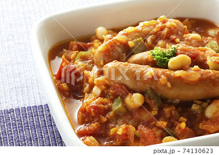 白インゲン豆とソーセージのトマト煮23 白インゲン豆とソーセージのトマト煮23 74130623
