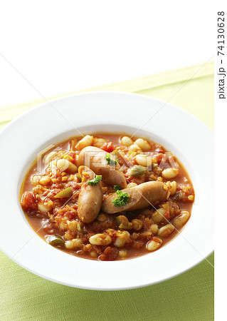白インゲン豆とソーセージのトマト煮6 白インゲン豆とソーセージのトマト煮6 74130628