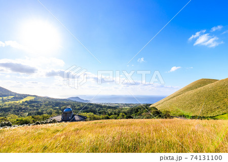 鬼岳の草紅葉　五島列島　福江島　【長崎県五島市】 74131100