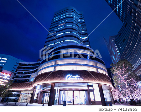 夕暮れの日比谷シャンテ 74133865
