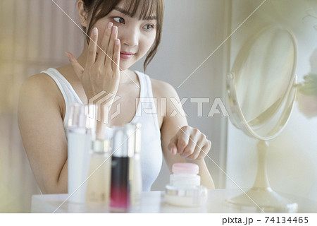 女性 ビューティー 女性 ビューティー 74134465