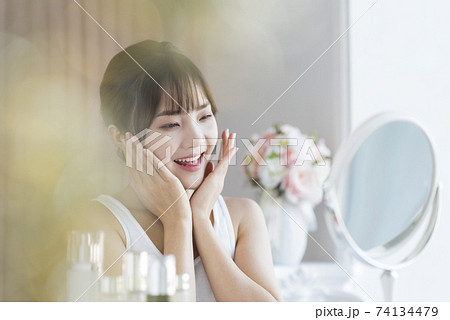 女性 ビューティー 女性 ビューティー 74134479