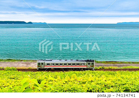 北海道　厚岸湾と根室本線（門静－厚岸） 74134741