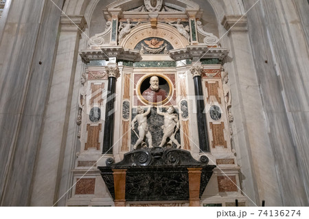 Panoramic view of interior of Basilica di Santa Maria Maggiore 74136274
