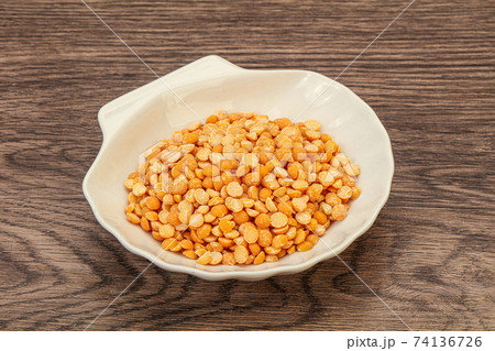 Dry peas for cooking Dry peas for cooking 74136726