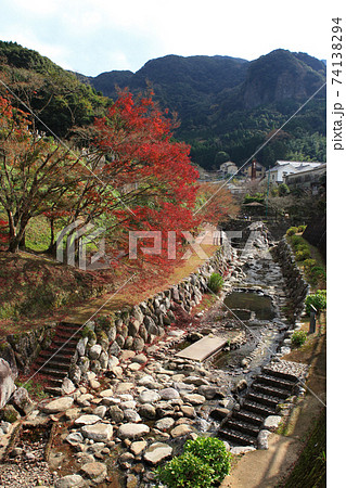 佐賀県伊万里 秘窯の里 大川内山 秋の町並み 佐賀県伊万里 秘窯の里 大川内山 秋の町並み 74138294