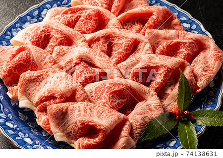 高級和牛肉　High-quality marbled Japanese beef 74138631