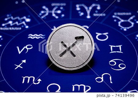 12星座　占い　いて座 74139496