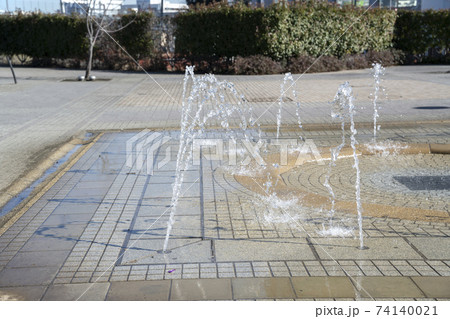 公園の噴水 公園の噴水 74140021