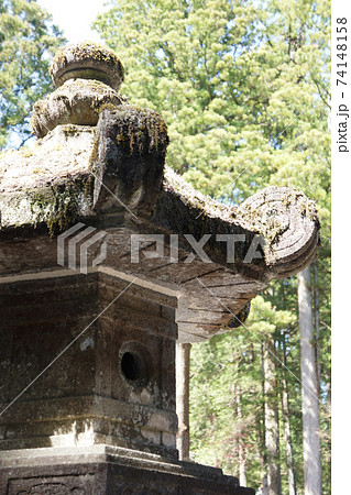 日光東照宮の石灯籠 日光東照宮の石灯籠 74148158