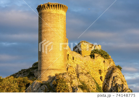 Chateau de l Hers near Chateauneuf-du-Pape 74148775