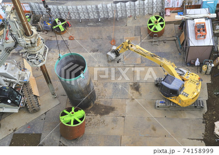 建築現場　基礎工事　　 74158999