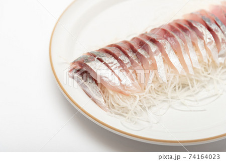 鯵の刺身 74164023