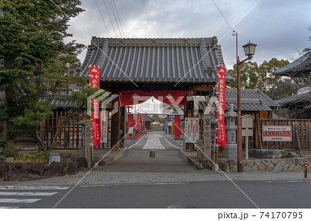 笠寺観音 74170795