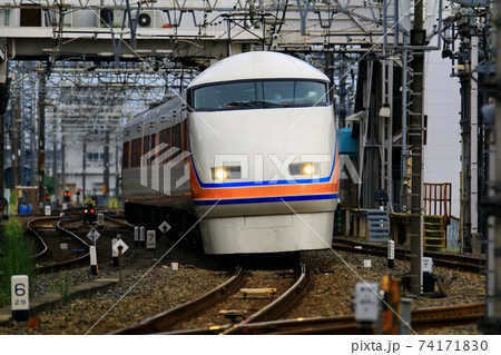 スカイツリーラインを快走する『特急スペーシア』 74171830