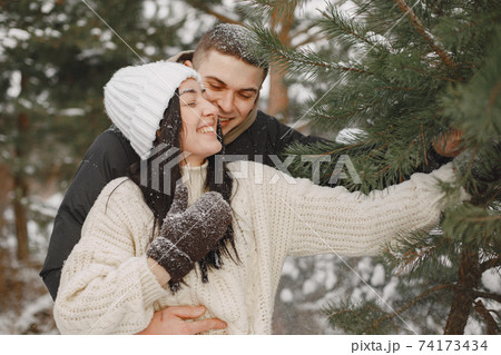 Winter snow couple love story 74173434
