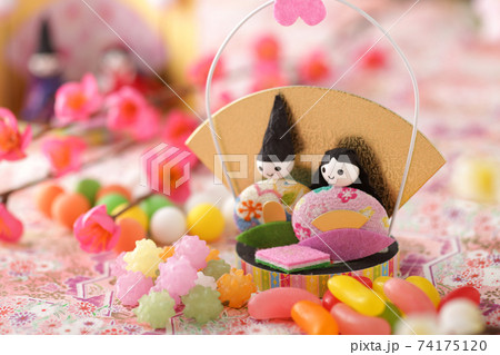 小さな可愛い雛人形 小さな可愛い雛人形 74175120