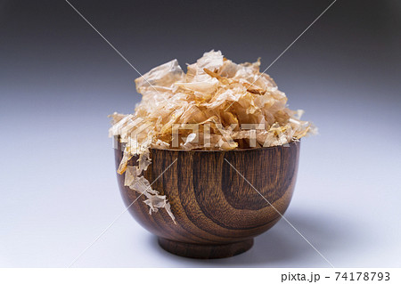 花かつお(鰹節)のおわん盛り 花かつお(鰹節)のおわん盛り 74178793