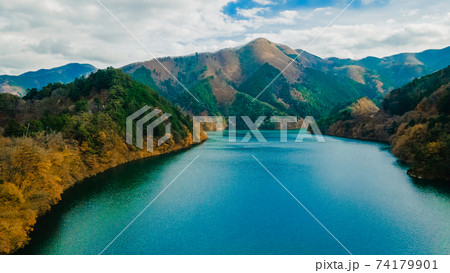 奥多摩湖　ドローン空撮 74179901