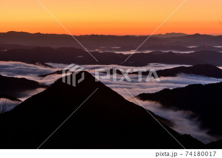 大江山からの福知山盆地の雲海 74180017