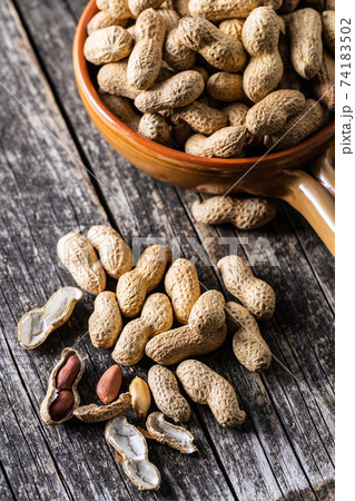 Roasted peanuts. Tasty groundnuts. Roasted peanuts. Tasty groundnuts. 74183502