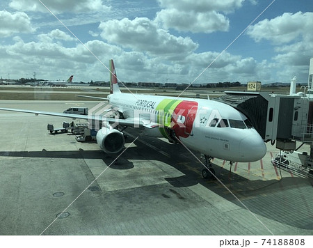 フランクフルト国際航空で駐機中のTAPポルトガル航空 74188808